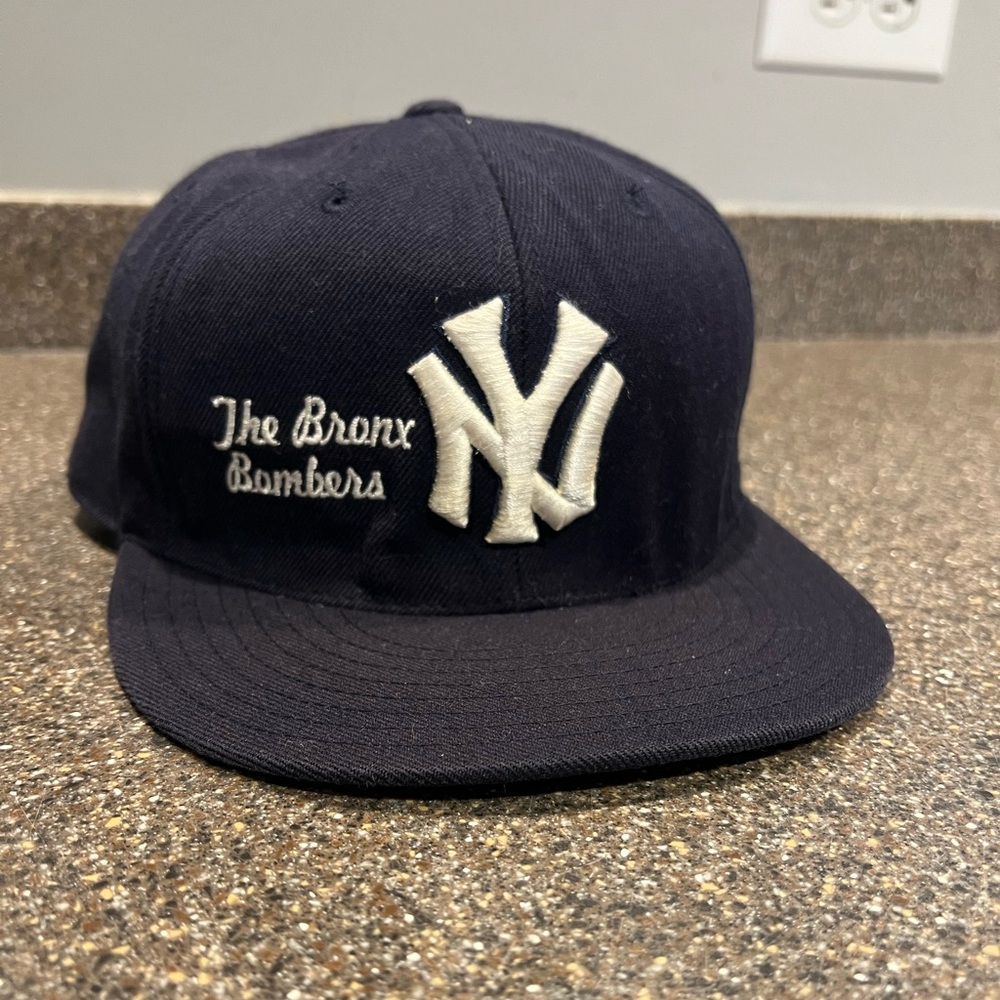 Vintage New York Yankees "The Bronx Bombers" Fitted Baseball Cap - Size 7.5